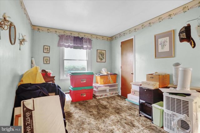 227 W NEVERSINK RD, Reading, PA 19606