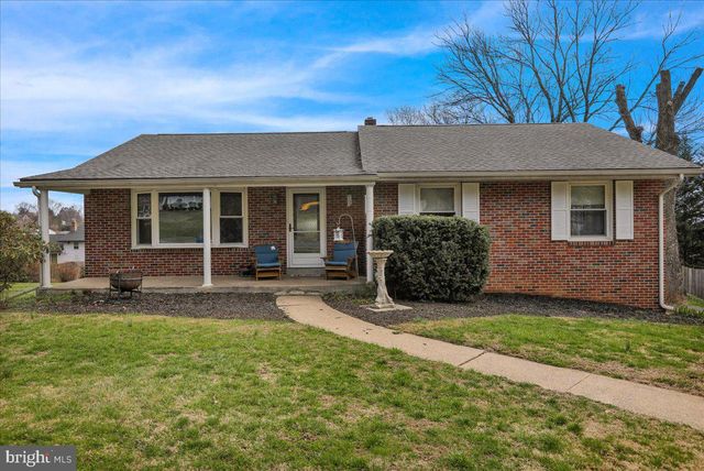 227 W NEVERSINK RD, Reading, PA 19606