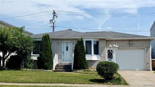 120 Nantucket Drive East, Cheektowaga, NY 14225