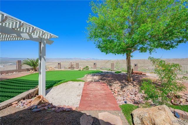 2041 Jo Ann Avenue, Bullhead City, AZ 86442