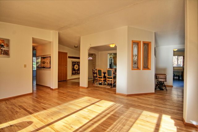 8060 Upper Applegate Road, Jacksonville, OR 97530