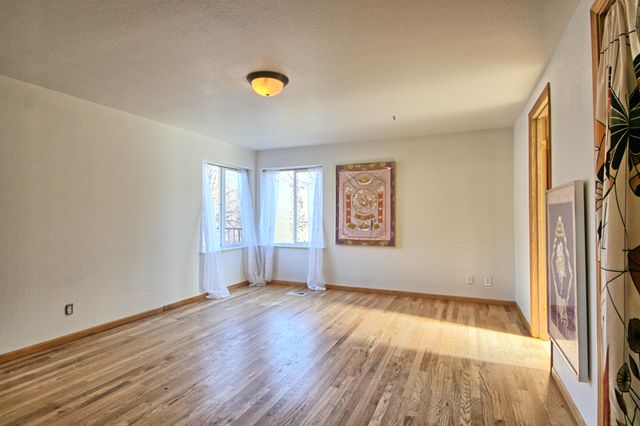 8060 Upper Applegate Road, Jacksonville, OR 97530