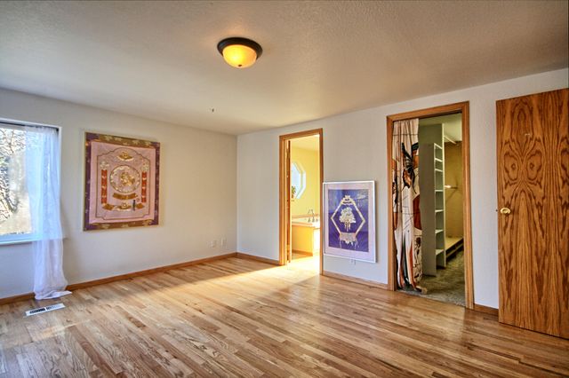 8060 Upper Applegate Road, Jacksonville, OR 97530