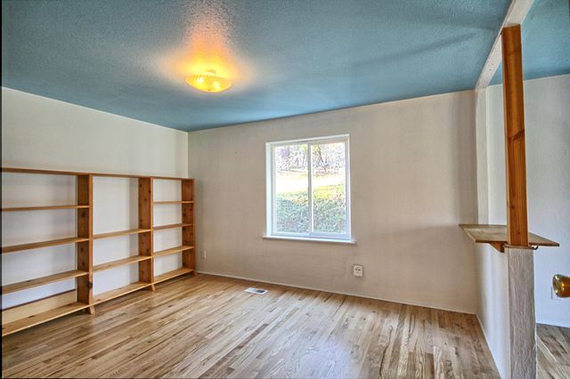 8060 Upper Applegate Road, Jacksonville, OR 97530