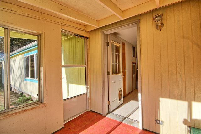 8060 Upper Applegate Road, Jacksonville, OR 97530