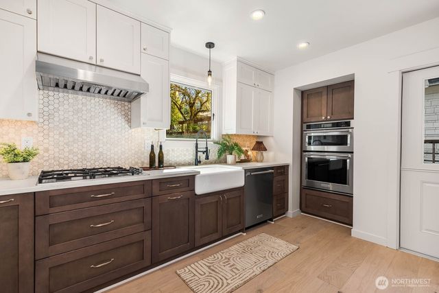 715 NE 60th Street, Seattle, WA 98115