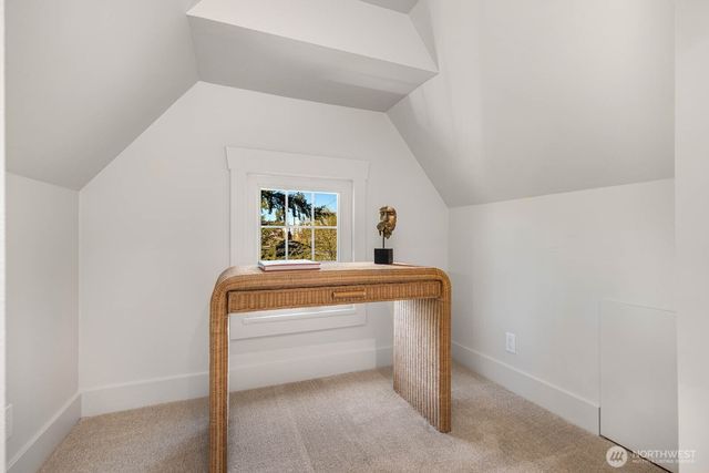 715 NE 60th Street, Seattle, WA 98115