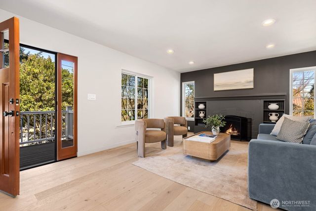 715 NE 60th Street, Seattle, WA 98115