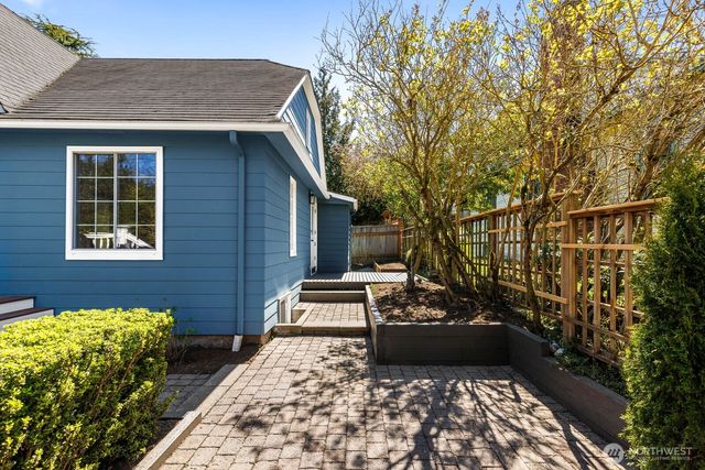 715 NE 60th Street, Seattle, WA 98115