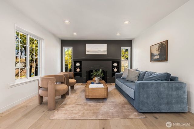 715 NE 60th Street, Seattle, WA 98115