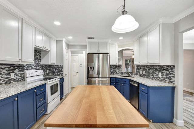 22806 Lantana Drive, Magnolia, TX 77355