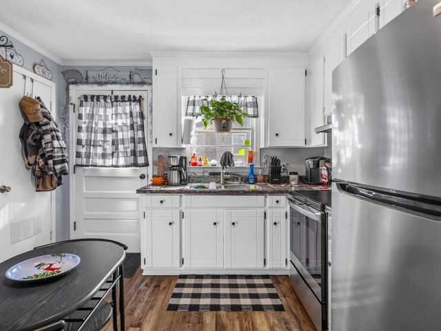 204 Martha Dendy Drive, Clinton, SC 29325