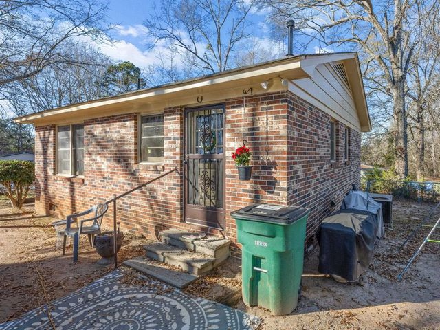 204 Martha Dendy Drive, Clinton, SC 29325