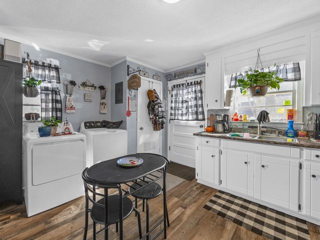 204 Martha Dendy Drive, Clinton, SC 29325