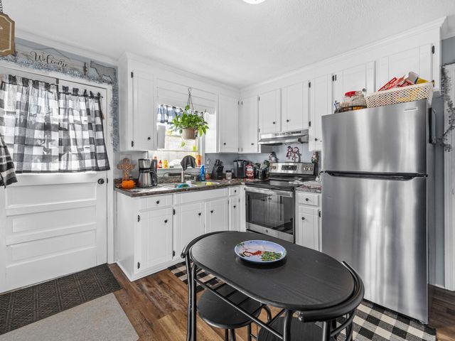 204 Martha Dendy Drive, Clinton, SC 29325