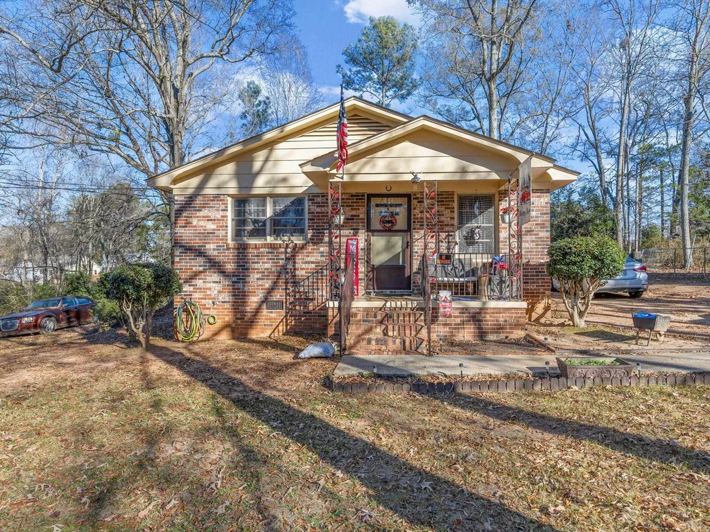 204 Martha Dendy Drive, Clinton, SC 29325