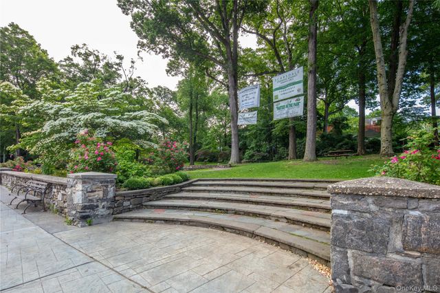 142 Garth Road 2S, Scarsdale, NY 10583