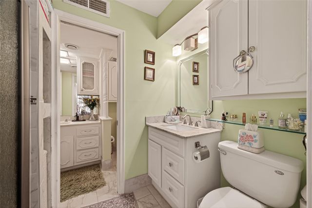 7600 Burgoyne Road 251, Houston, TX 77063