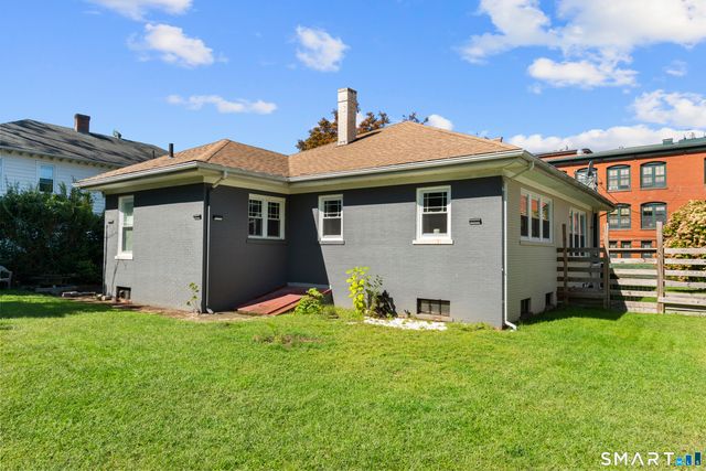 15 Joseph Perkins Road, Norwich, CT 06360
