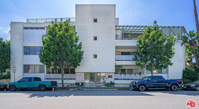 223 S Lasky Drive, Beverly Hills, CA 90212