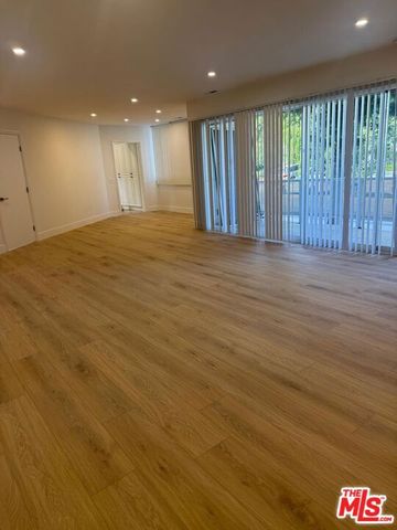 223 S Lasky Drive, Beverly Hills, CA 90212