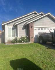 14476 Oak Knoll Court, Fontana, CA 92337