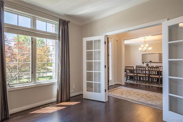 55712 Glenbrooke Drive, Shelby Charter Township, MI 48316