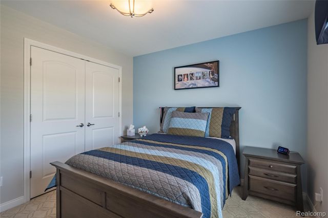 55712 Glenbrooke Drive, Shelby Charter Township, MI 48316