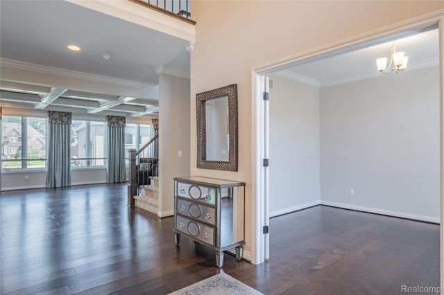 55712 Glenbrooke Drive, Shelby Charter Township, MI 48316