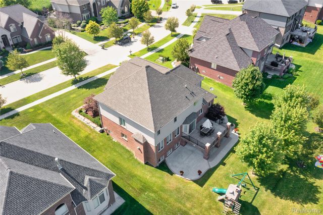 55712 Glenbrooke Drive, Shelby Charter Township, MI 48316