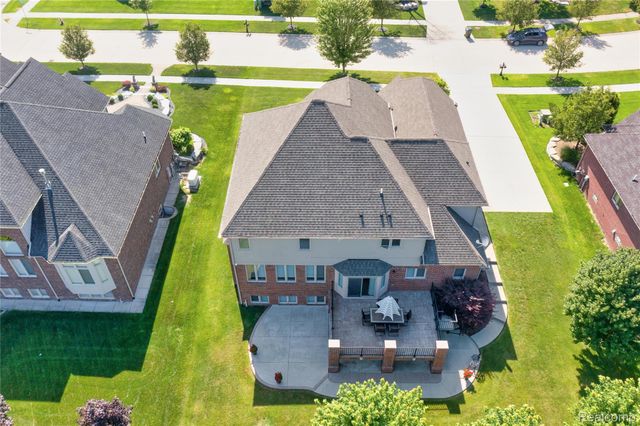 55712 Glenbrooke Drive, Shelby Charter Township, MI 48316