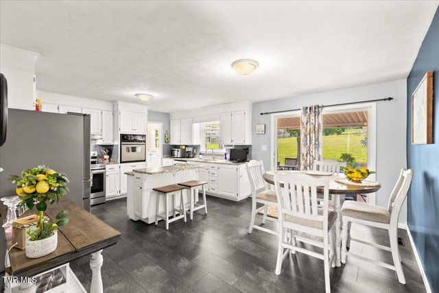 19272 Old Jonesboro Road, Abingdon, VA 24211