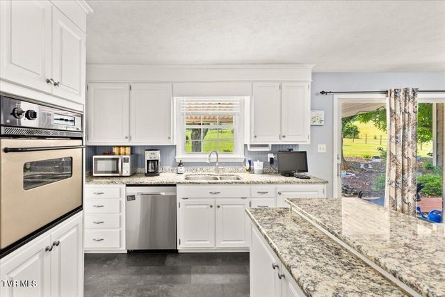19272 Old Jonesboro Road, Abingdon, VA 24211