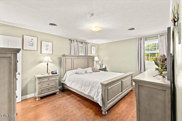 19272 Old Jonesboro Road, Abingdon, VA 24211