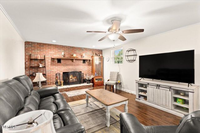 19272 Old Jonesboro Road, Abingdon, VA 24211