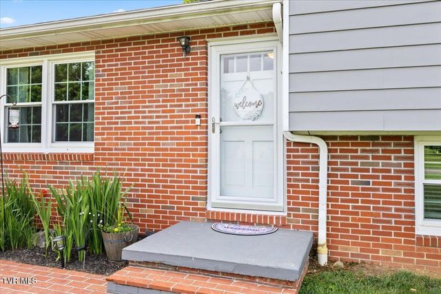 19272 Old Jonesboro Road, Abingdon, VA 24211