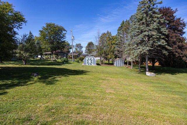 819 GIESE STREET, Hortonville, WI 54944