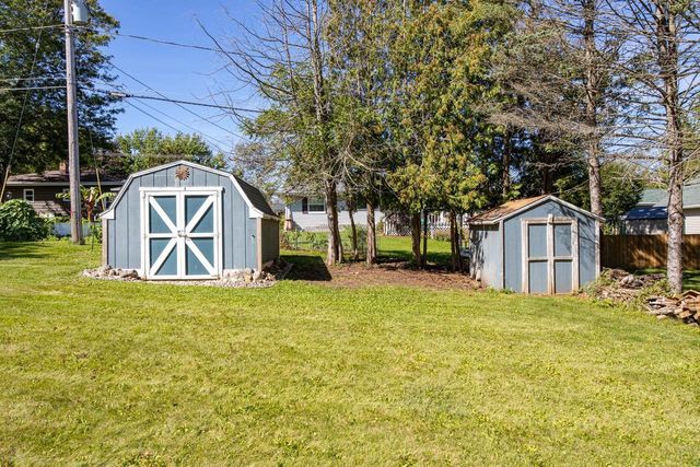 819 GIESE STREET, Hortonville, WI 54944