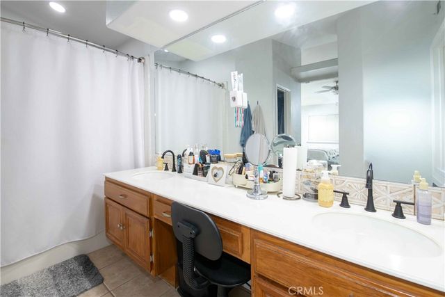 40053 Lloyds Court, Palmdale, CA 93551