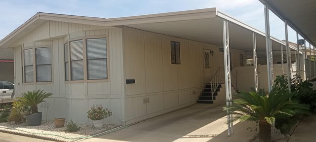 2459 N Oaks Street 10, Tulare, CA 93274