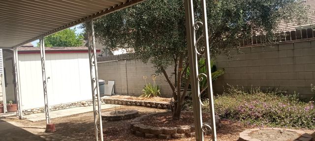 2459 N Oaks Street 10, Tulare, CA 93274