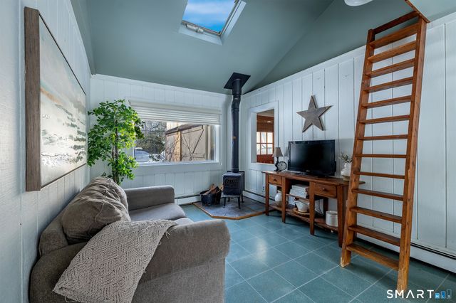 168 Tackora Trail, Ridgefield, CT 06877