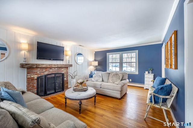 168 Tackora Trail, Ridgefield, CT 06877