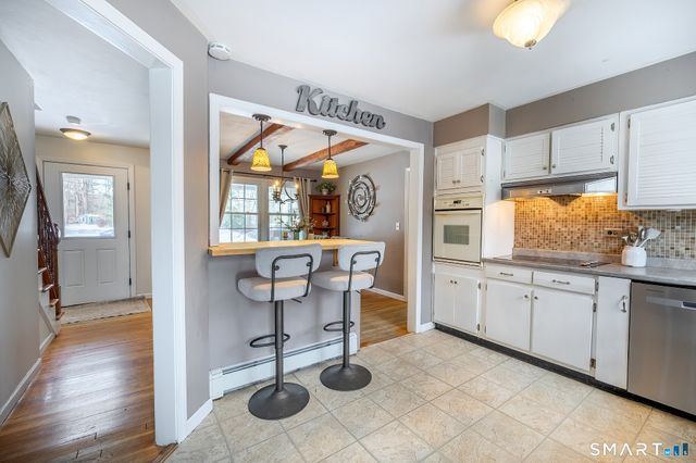 168 Tackora Trail, Ridgefield, CT 06877