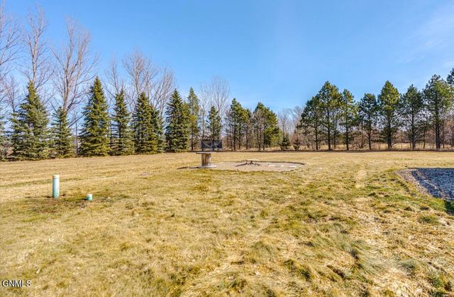 6160 Sky Lane, Bismarck, ND 58503 property photo