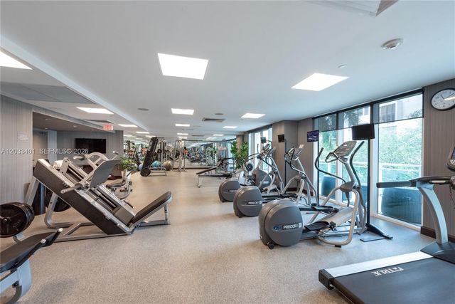 950 Brickell Bay Dr 4403, Miami, FL 33131