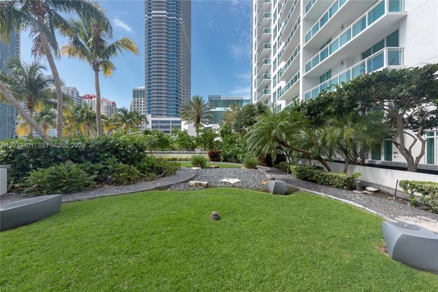 950 Brickell Bay Dr 4403, Miami, FL 33131