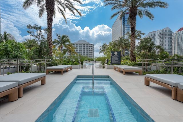 950 Brickell Bay Dr 4403, Miami, FL 33131