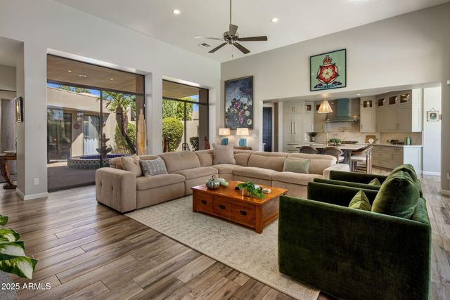 8549 E VISTA DEL LAGO --, Scottsdale, AZ 85255