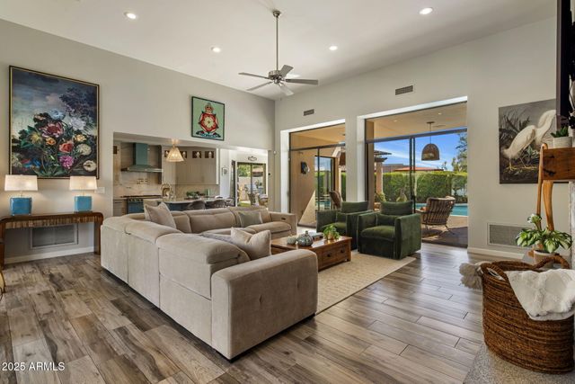 8549 E VISTA DEL LAGO --, Scottsdale, AZ 85255